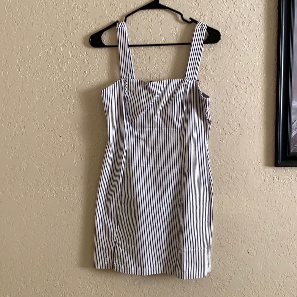 NEW Forever 21 Mini Pin Stripped Dress Size M